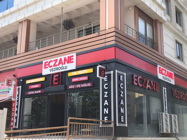 Ergonomik eczane banko ve raf sistemi