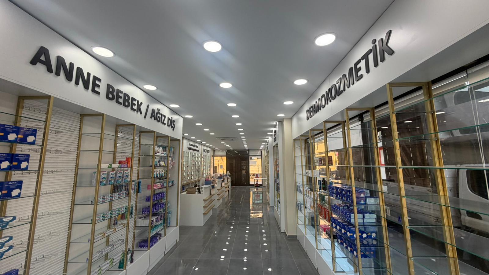 Klasik Eczane Renovasyonu Sonrası